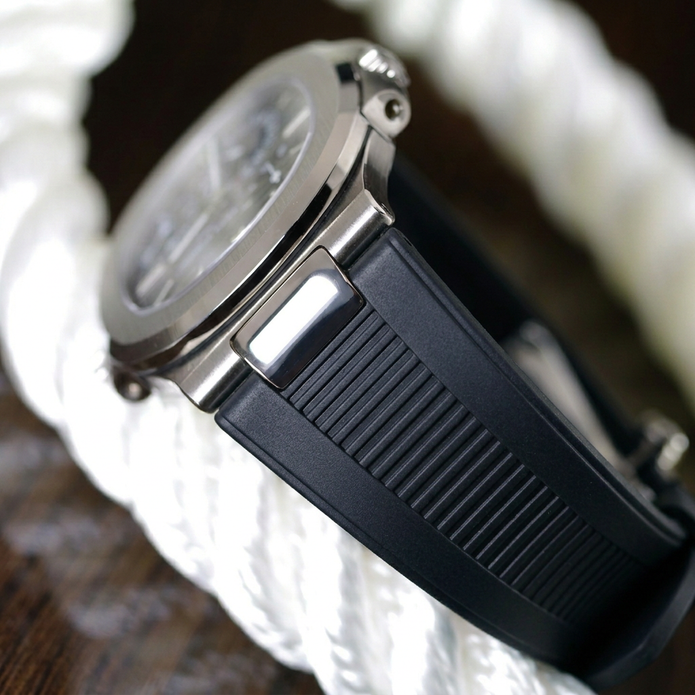 Patek Nautilus 5711 ile Uyumlu Kayış