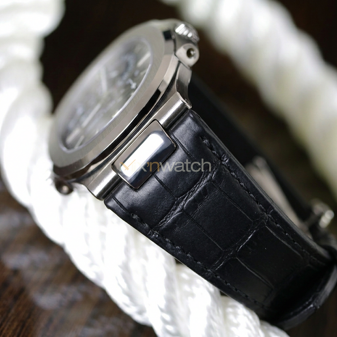 Patek Nautilus 5711 ile Uyumlu Kayış