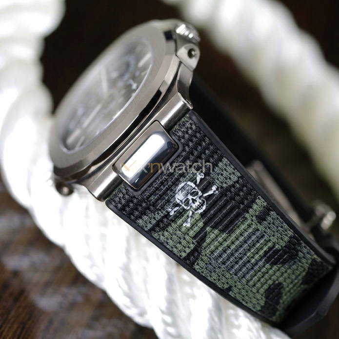 Patek Nautilus 5711 ile Uyumlu Kayış