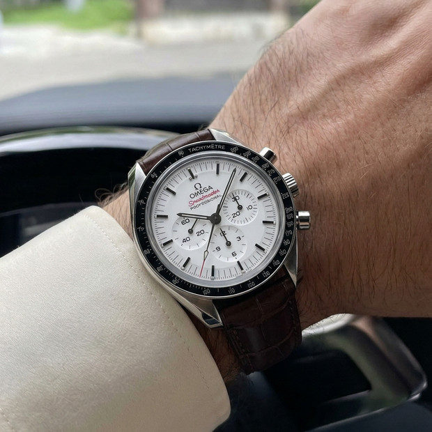 Omega Speedmaster 42 mm ile Uyumlu Kayış