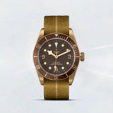 Rubber B Entegre Kauçuk Kayış | Tudor Heritage Black Bay Bronze (Yalnızca Altın) Tudor Klipsi ile Uyumlu