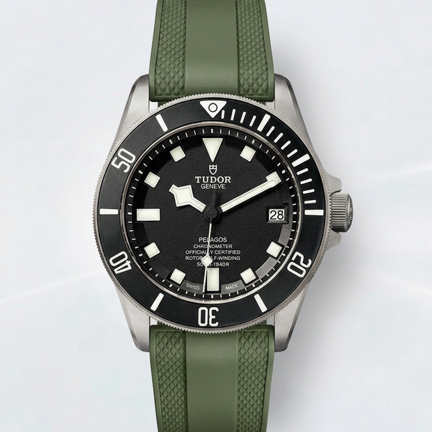 Rubber B Kauçuk Kayış | Tudor Pelagos FXD 42 mm ile Uyumlu