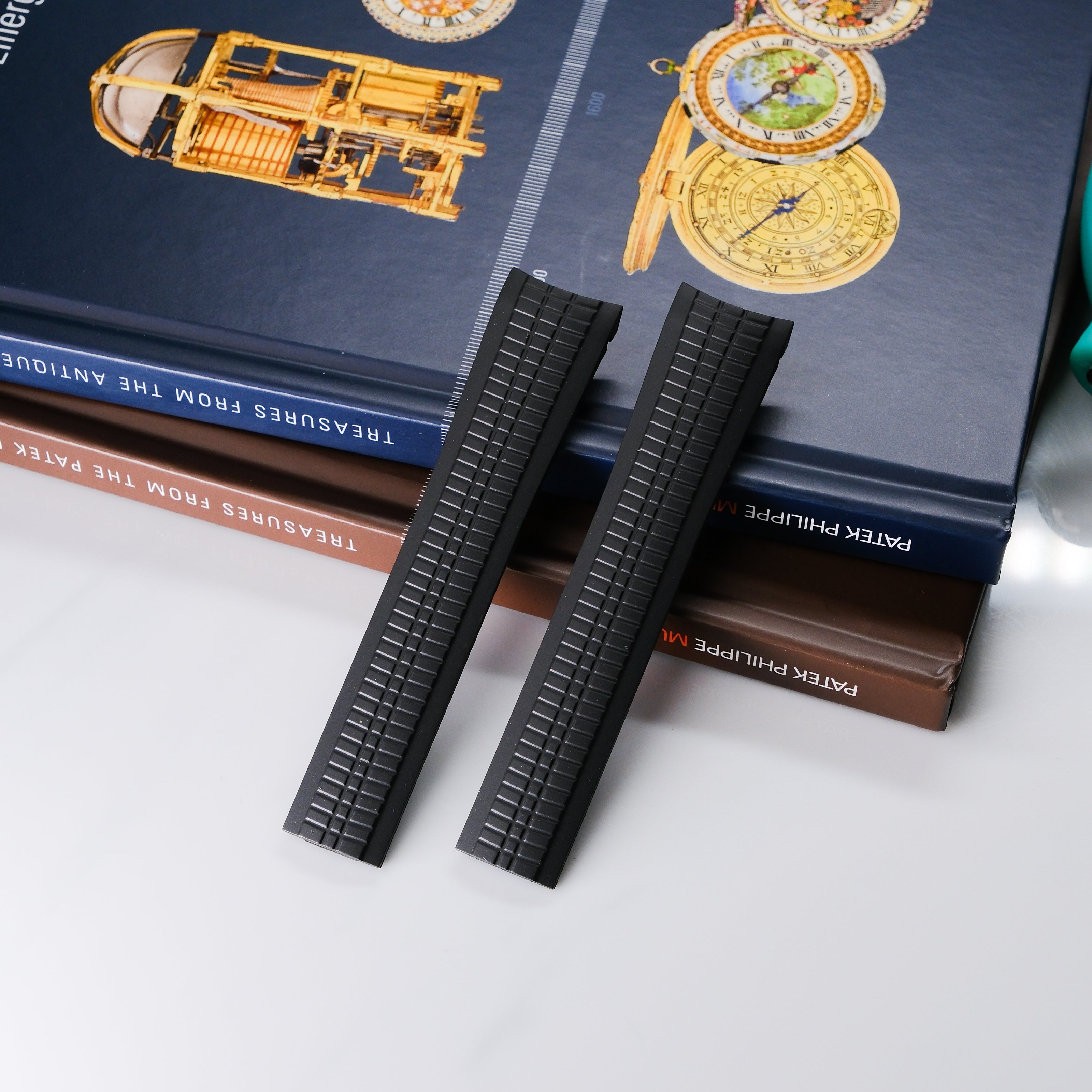 Patek Philippe Aquanut 5164A Black Rubber Strap - Uncut