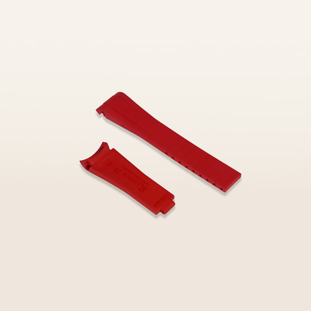 Резиновый ремешок Rubber B швейцарского производства, идеально подходящий по размеру.