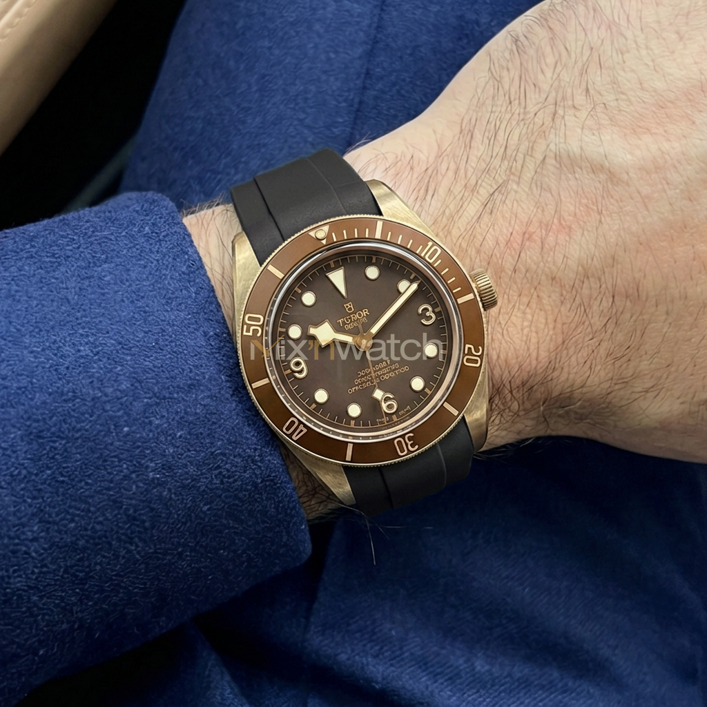 Tudor Heritage Black Bay Bronze 43 mm ile Uyumlu