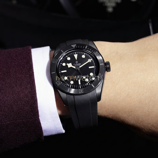 Tudor Heritage Black Bay Ceramic 41 mm ile Uyumlu