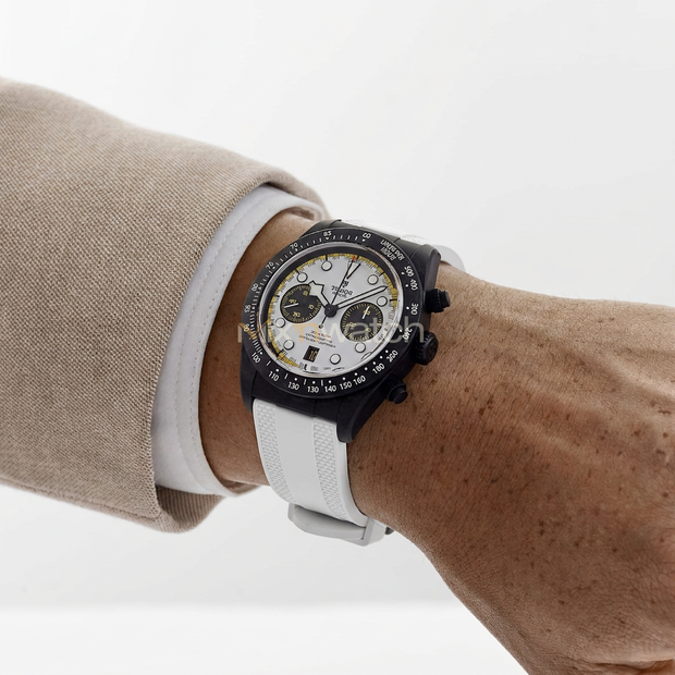Tudor Black Bay Chrono Carbon 26 İle Uyumlu