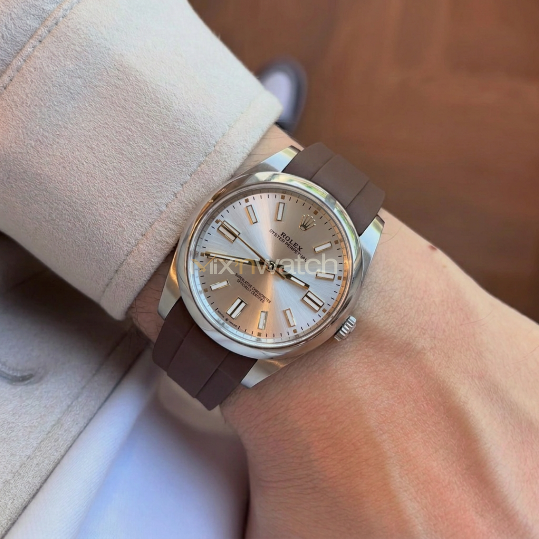 Rolex Oyster Perpetual 41 mm (Ref: 124300)  ile Uyumlu