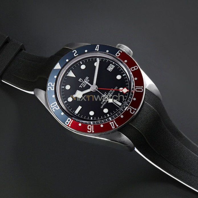 Tudor Black Bay Chrono 41 mm ile Uyumlu